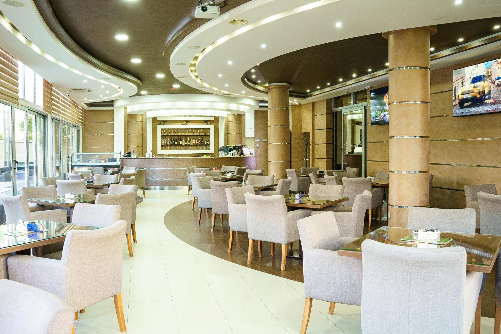 Hotel Oasis Podgorica Eksteriør billede