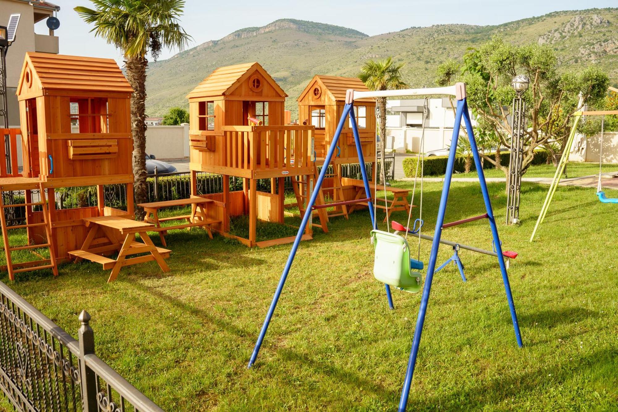 Hotel Oasis Podgorica Eksteriør billede